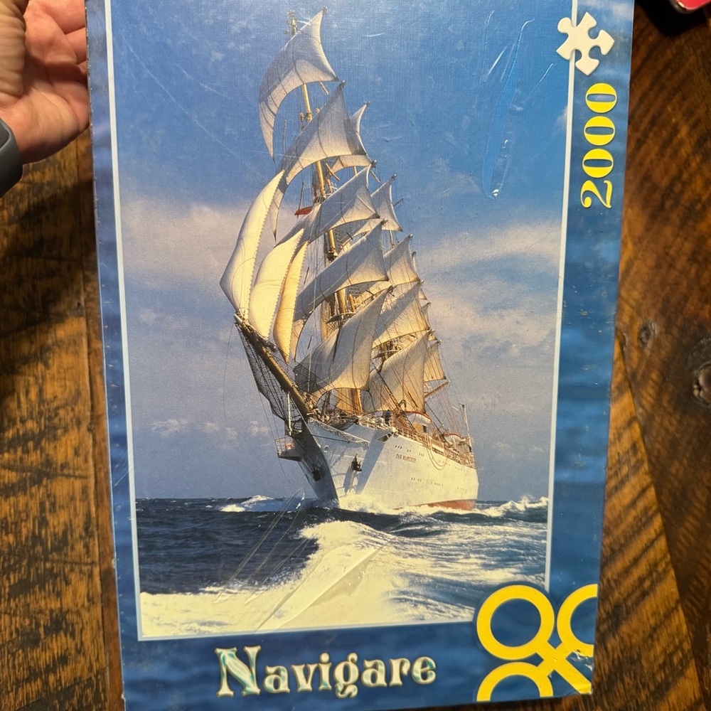 Navigare Dar Młodzieży 2000 Piece Puzzle